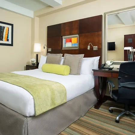 Aura Times Square Hotel 4*