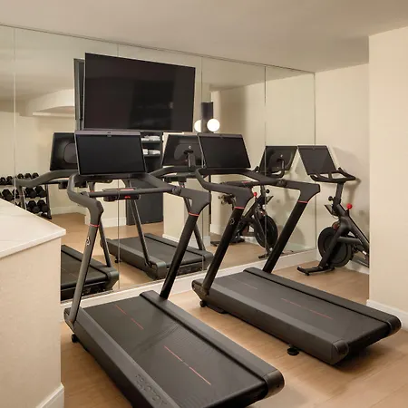 Aura Times Square Hotel 4*