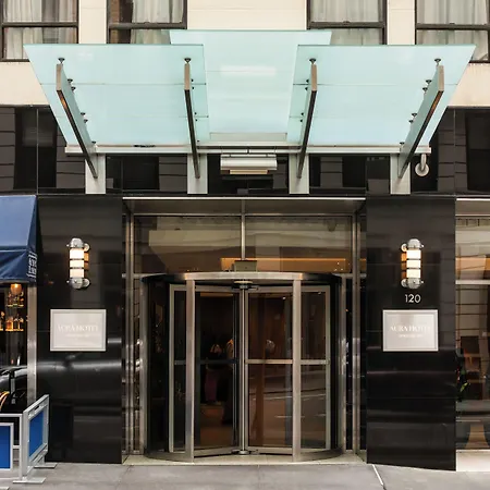 Hotel Aura Times Square 4*