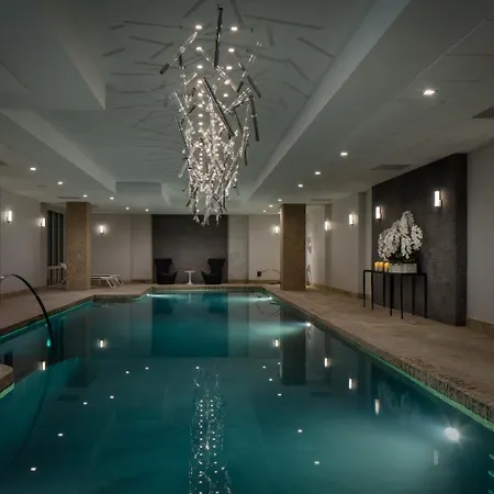 Aka Sutton Place Aparthotel 4*
