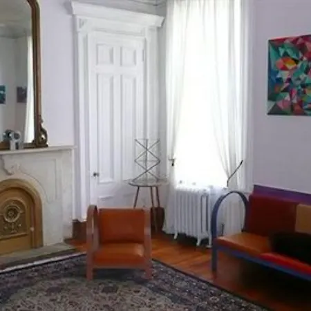 Pl And Gallery Bed & Breakfast