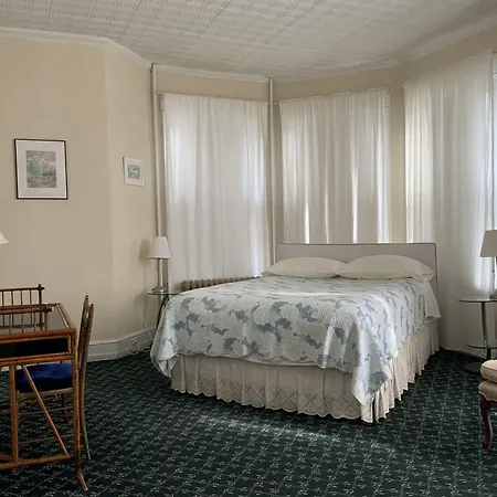 Pl And Gallery Bed & Breakfast