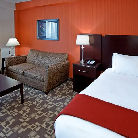 Express Maspeth By Ihg Hotel New York