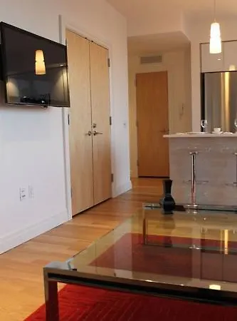 Apartment Impeccable Three Bedroom Midtown
