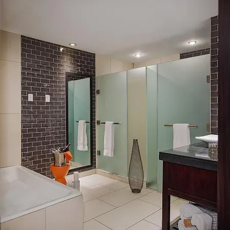 Ravel Trademark Collection By Wyndham Hotel New York