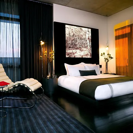 Sixty Les Hotel 4*