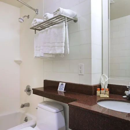 Hotel Days Bronx
