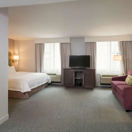 Hampton Manhattan - Times Square South 3*