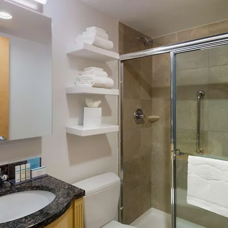 Hampton Manhattan - Times Square South 3*
