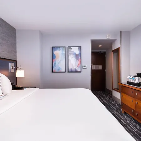 Hotel Fairfield & By Marriott Manhattan/times Square South 4*