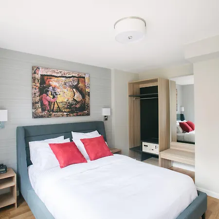 32 32 Hotel New York