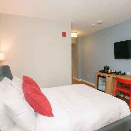 32 32 Hotel New York