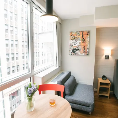 32 32 Hotel