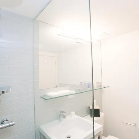 Hotel 32 32 New York
