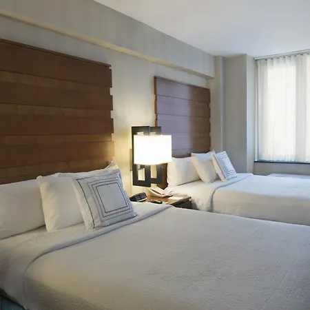 Fairfield & By Marriott Manhattan/fifth Avenue