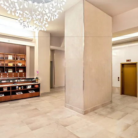 Four Points By Sheraton Midtown - Times Square Hotel