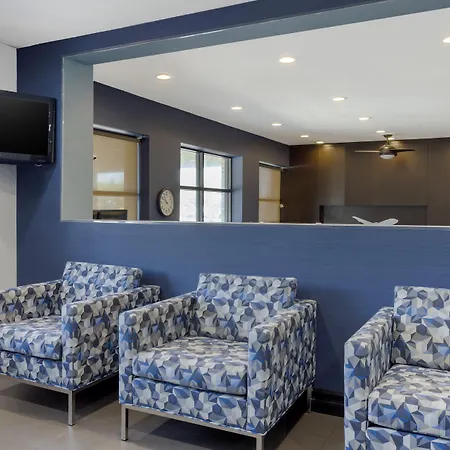 Avion Near Lga Airport, An Ascend Collection New York