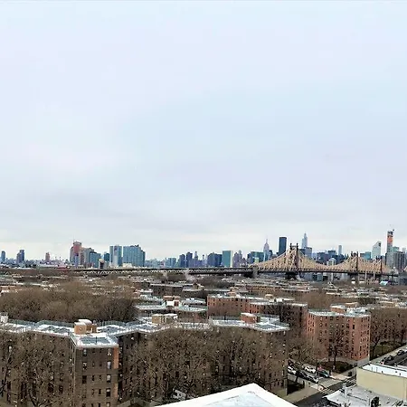 Sleep Long Island - Manhattan View Hotel 3*