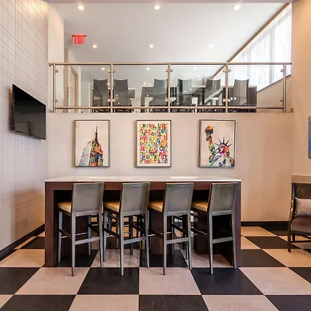 Hotel Western Plaza New York