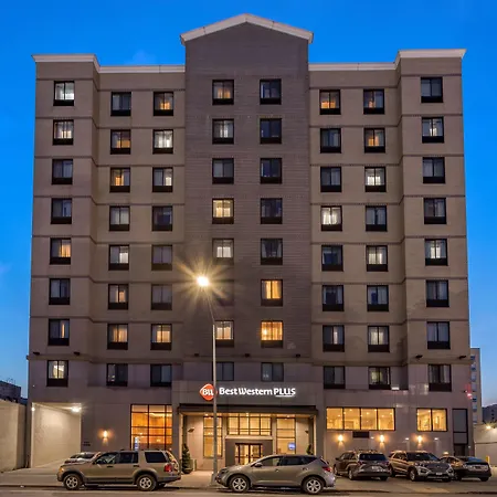 Hotel Western Plaza 3*