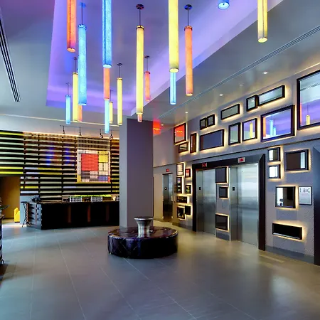Hotel Hilton Fashion District 4*