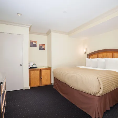 Hotel Mulberry