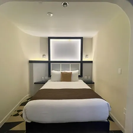Mulberry Hotel 3*