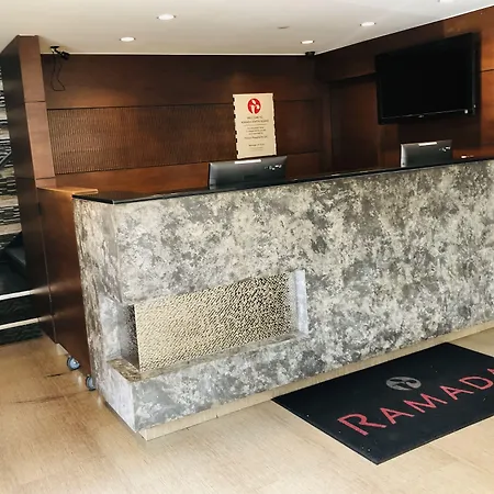 Hotel Ramada By Wyndham Staten Island New York