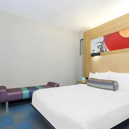Aloft By Marriott Harlem Hotel