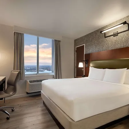 Hotel Doubletree By Hilton Downtown 4*