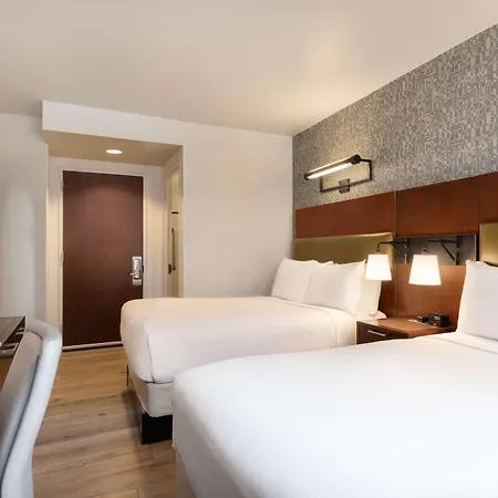Doubletree By Hilton Downtown