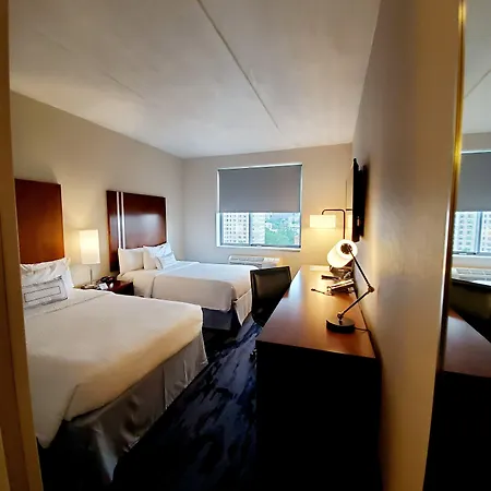Fairfield & By Marriott Brooklyn Hotel