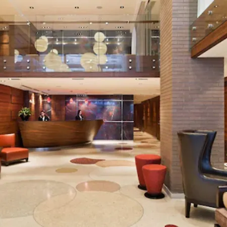 The Pearl 4*