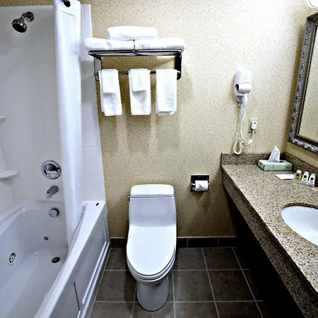 - Laguardia Airport 3* New York