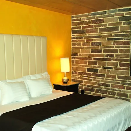 Motel Surfside Three