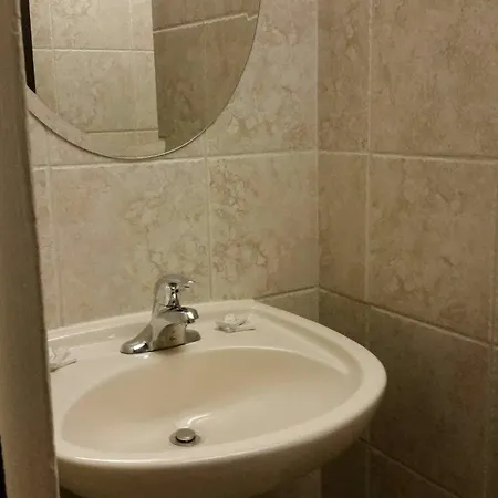Surfside Three 2* New York