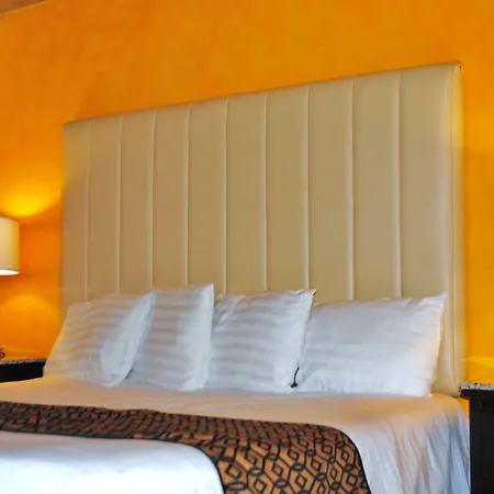 Surfside Three Motel