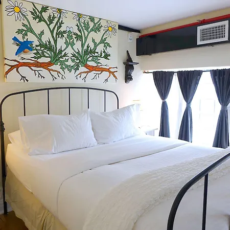 Hotel The Box House (adults Only)