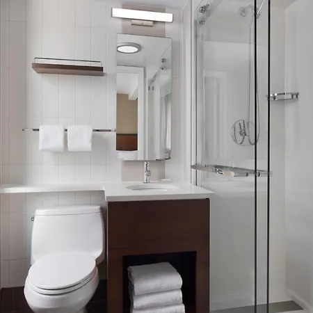 By Marriott Manhattan/ Midtown Eastside Hotel 4*
