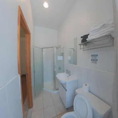 U.s. Pacific Hostel *