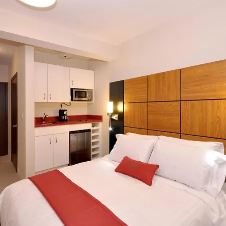Five44 Hotel