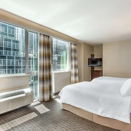 Hampton Manhattan Grand Hotel 3*