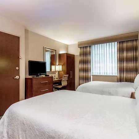 Hampton Manhattan Grand Hotel 3*