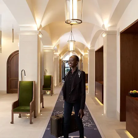Hotel Refinery - New York