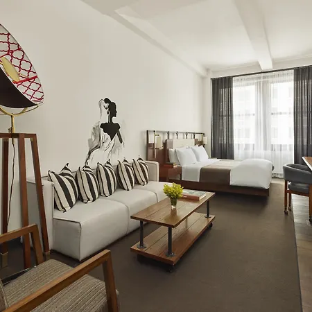Refinery - Hotel 5*