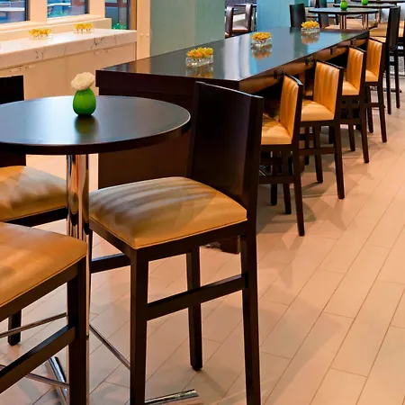 Fairfield & By Marriott Midtown Manhattan/penn Station Hotel
