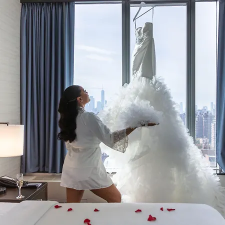 Fairfield & By Marriott Midtown Manhattan/penn Station Hotel