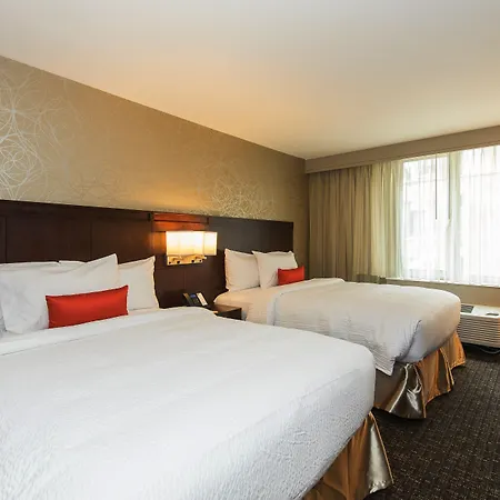 Courtyard By Marriott Times Square West