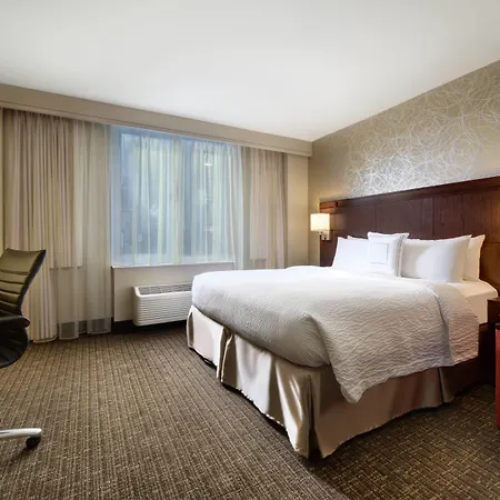 Hotel Courtyard By Marriott Times Square West 3*