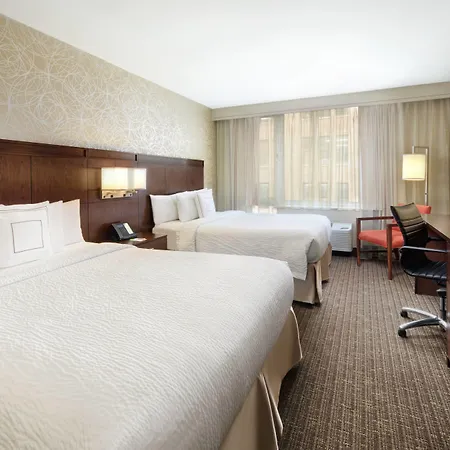 Courtyard By Marriott Times Square West Hotel 3*